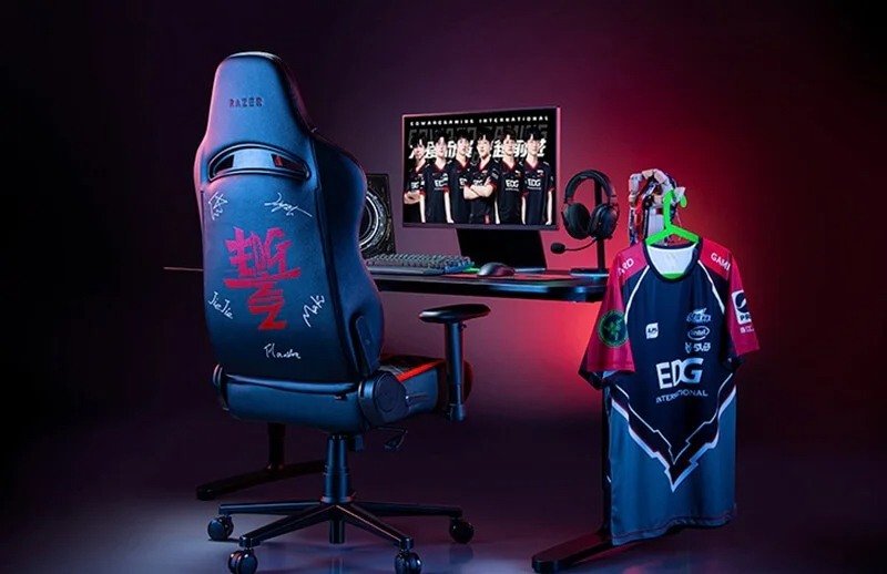 Razer Enki X EDGE Special Edition Gaming Chair