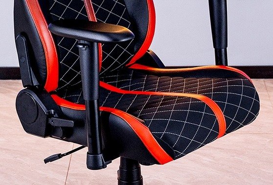 Razer Enki X EDGE Special Edition Gaming Chair
